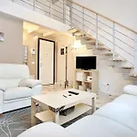 Apartment Glamour Duomo Florenz